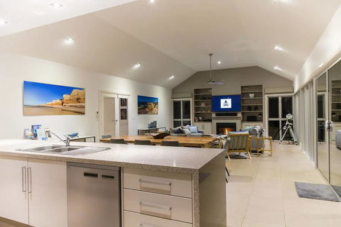 Kangaroo Island - MISTERE RETREAT KANGAROO ISLAND - Tourism Caloundra 2