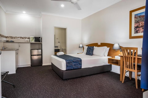 Karratha Central Apartments - Tourism Caloundra 1
