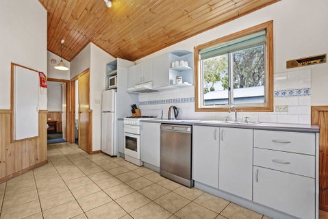 Kendalls Beach Holiday Park - Tourism Caloundra 2