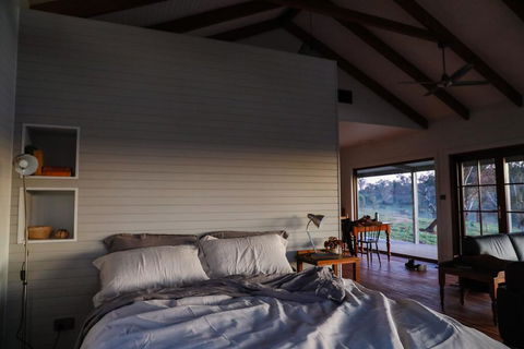 Kestrel Nest EcoHut - Tourism Caloundra 2