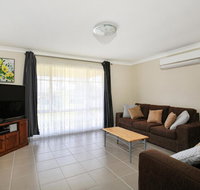 Kingfisher - Pet-Friendly - 10 Mins to Hyams Beach - Tourism Caloundra