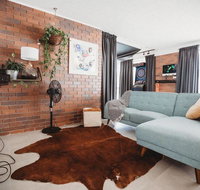 Kirra Hill Coolangatta Renovated Apt w Beach Views - Tourism Caloundra