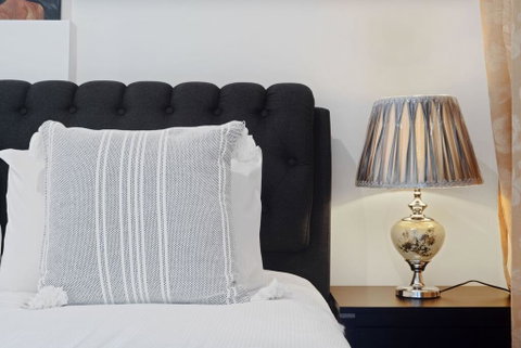 KOZYGURU Belrose Modern Designer 2 Bed + FREE Parking - Tourism Caloundra 1