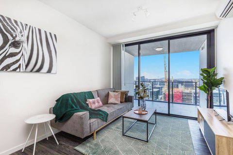 KOZYGURU SOUTH BRISBANE FUNKY 1 BED APT FREE PARKING QSB027-1810 - Tourism Caloundra 0