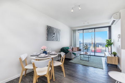 KOZYGURU SOUTH BRISBANE FUNKY 1 BED APT FREE PARKING QSB027-1810 - Tourism Caloundra 3