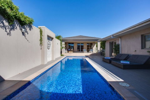 Kraimorie Large Family Beach House With Pool, Superb Water Views, Pool, And Games Room - Tourism Caloundra 1