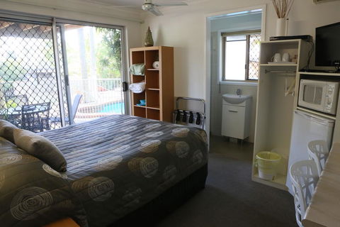 Kyamba Court Motel - Tourism Caloundra 0