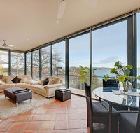 Kylakin - Derwent River Waterfront Views Tennis Court Foxtel - Tourism Caloundra