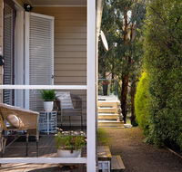 Lake Como Studio - Tourism Caloundra
