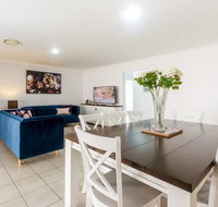 Large Executive and Family Home - Flinders View - Tourism Caloundra