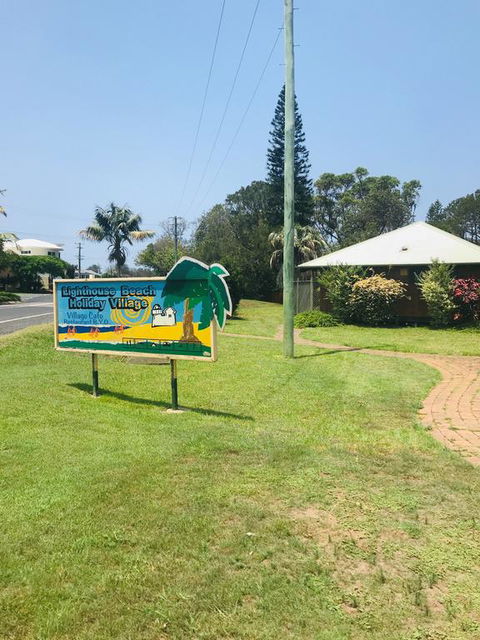 Lighthouse Beach Holiday Village - Tourism Caloundra 3