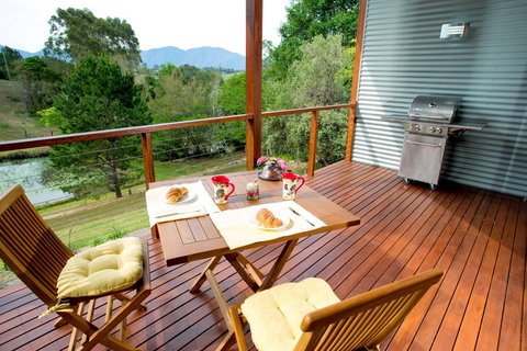 Lilypad Luxury Cabins - Tourism Caloundra 1
