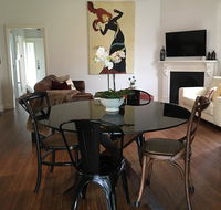 Linda's Cottage  the Hunter - Tourism Caloundra