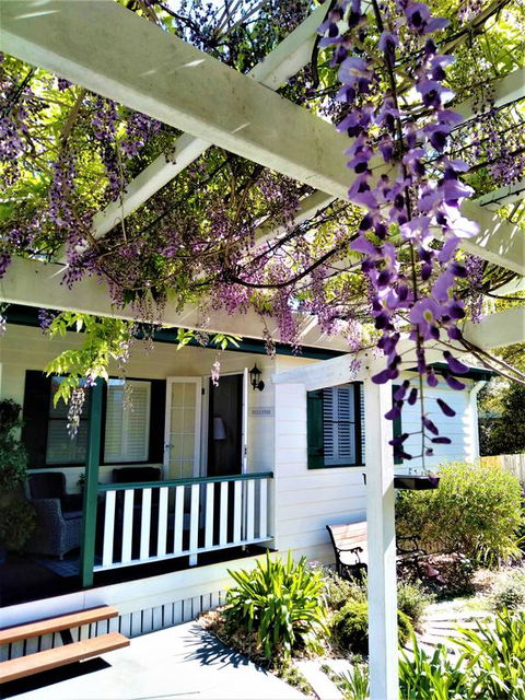 Linda's Place B&B - Tourism Caloundra 3