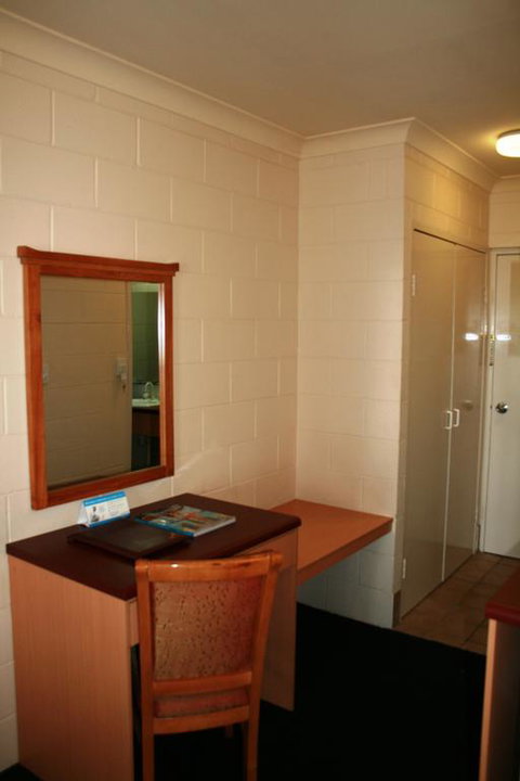 Luma Luma Holiday Apartments - Tourism Caloundra 3