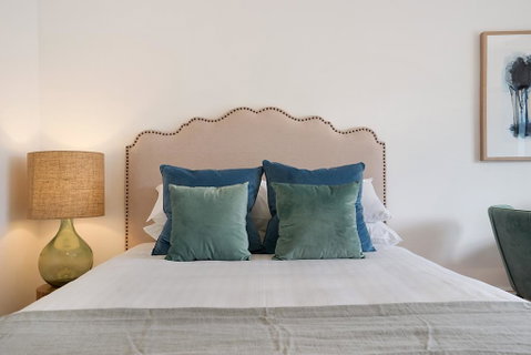 Luxurious Light-filled Studio In Winning Location - Tourism Caloundra 3