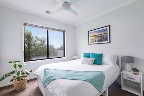Luxury Escape In Ocean Grove - Tourism Caloundra 2