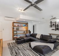 Luxury Pool Side Apartment in Beachfront Resort - Tourism Caloundra