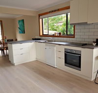 Lytton at Lonnie - Tourism Caloundra