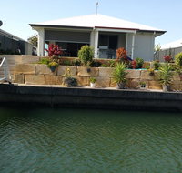 M  T's Waterfront Bed  Breakfast - Tourism Caloundra