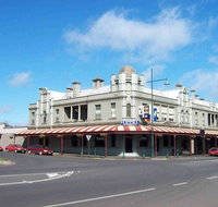 Madden's Commercial Hotel