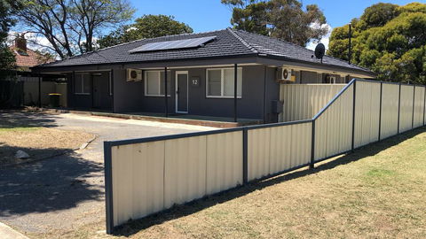 Maddington House Unit B - Tourism Caloundra 0