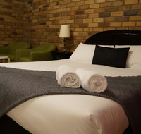 Magdala Motor Lodge  Lakeside Restaurant