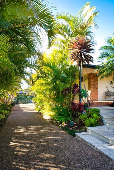 Magnificent Lakeview House - Long Jetty - Tourism Caloundra 3