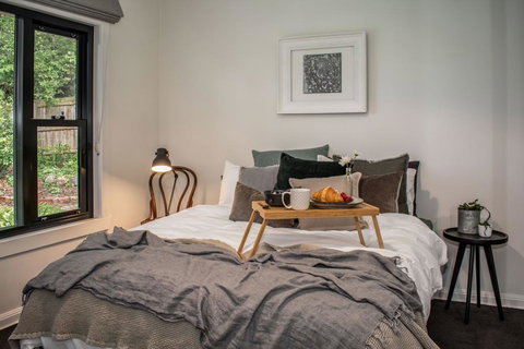 Magnolias On Mernda - Tourism Caloundra 3