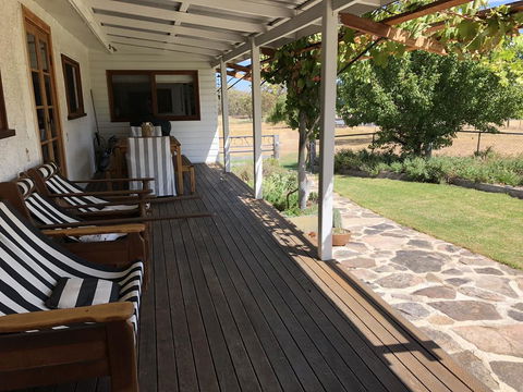 Mallow Cottage - Tourism Caloundra 0