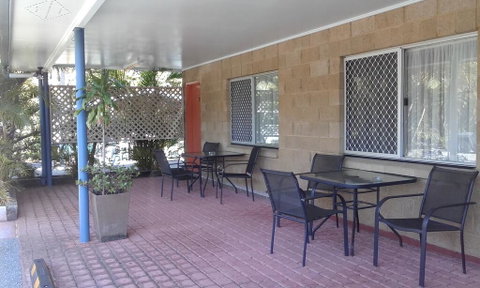 Mango Tree Motel - Tourism Caloundra 1