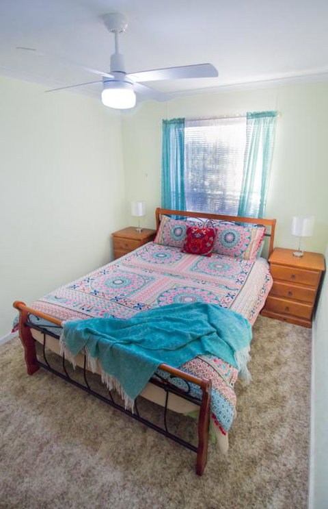 Manilla Cottage - Manilla NSW - Tourism Caloundra 3