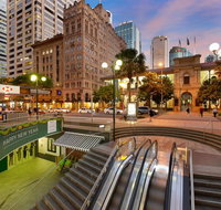 Manor Apartment Hotel - Tourism Caloundra
