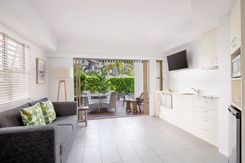 Mantra French Quarter Noosa - Tourism Caloundra 1