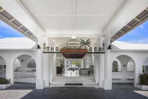 Mantra PortSea - Tourism Caloundra 3