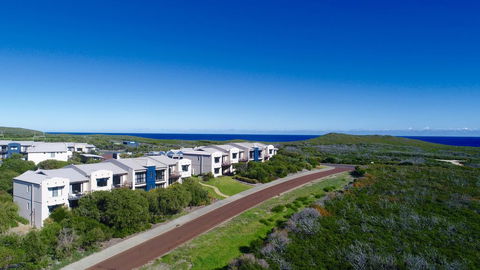 Margaret River Beach Apartments - Tourism Caloundra 0