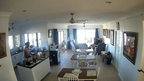 Margs Bed And Breakfast - Tourism Caloundra 2