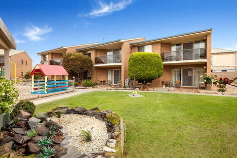 Marine Cove Resort - Tourism Caloundra 0
