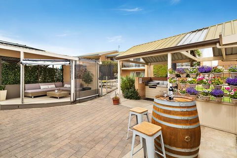 Marine Cove Resort - Tourism Caloundra 3