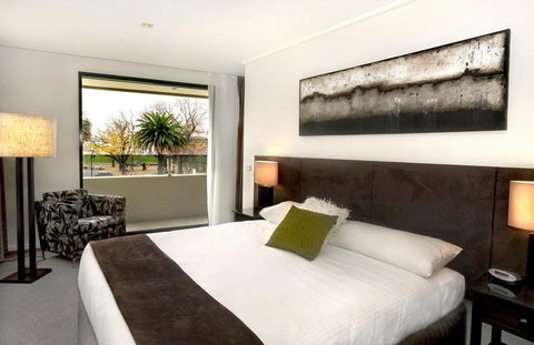 May Park Executive Apartments - Tourism Caloundra 3