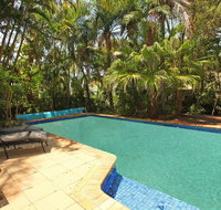 Mayfield 23 - 5 BDRM Home with Pool - Tourism Caloundra