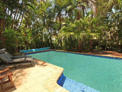Mayfield 23 - 5 BDRM Home With Pool - Tourism Caloundra 0