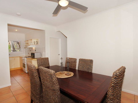 Mayfield 23 - 5 BDRM Home With Pool - Tourism Caloundra 2