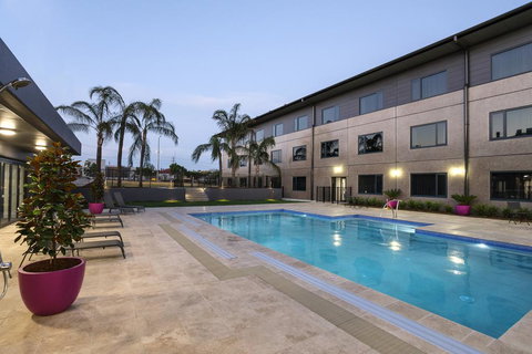Mercure Tamworth - Tourism Caloundra 2