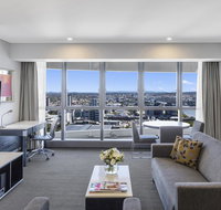 Meriton Suites Herschel Street - Tourism Caloundra