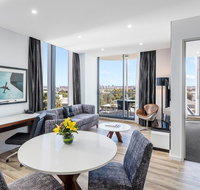 Meriton Suites Mascot Central - Tourism Caloundra