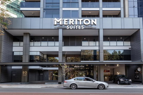Meriton Suites North Sydney - Tourism Caloundra 3