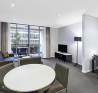 Meriton Suites Zetland - Tourism Caloundra