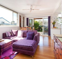 METRES TO THE BEACH - MORNINGTON - Tourism Caloundra