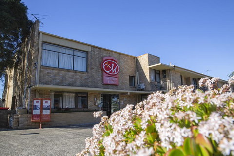 Metro Inn Ryde - Tourism Caloundra 3